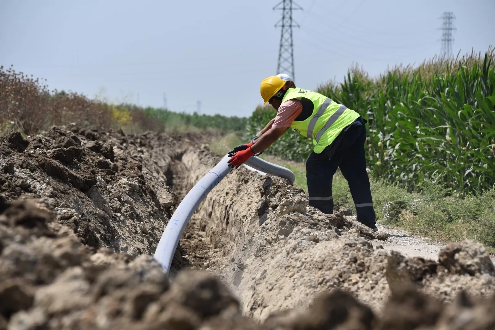 MESKİ, ÇÖPLÜ VE YARAMIŞ MAHALLELERİNDE İÇME SUYU SORUNUNA SON VERDİ