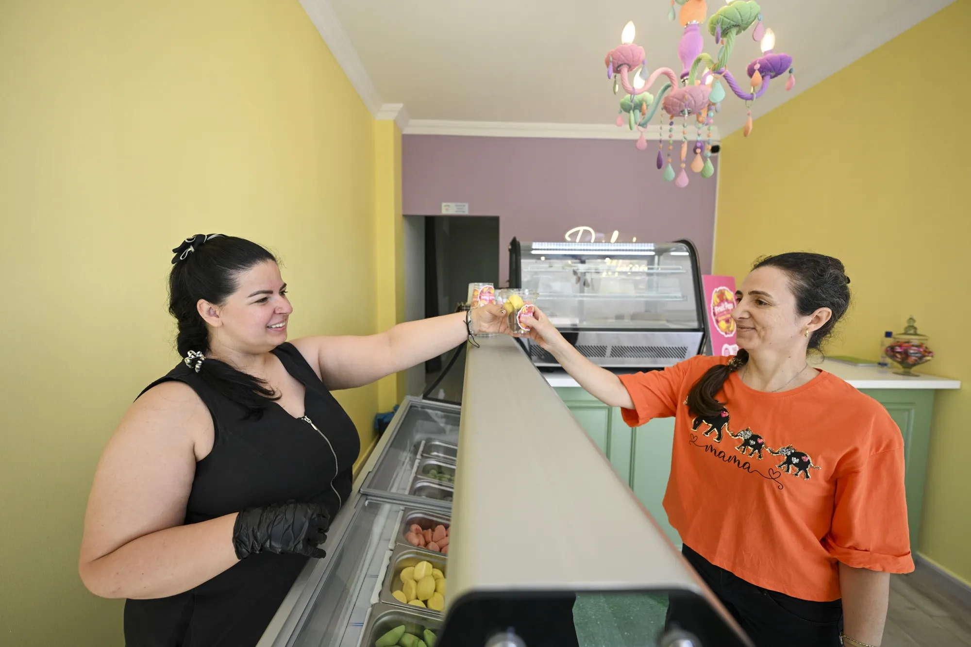 KADINLARIN EMEKLERİ MERSİN BÜYÜKŞEHİR İLE MARKALAŞIYOR
