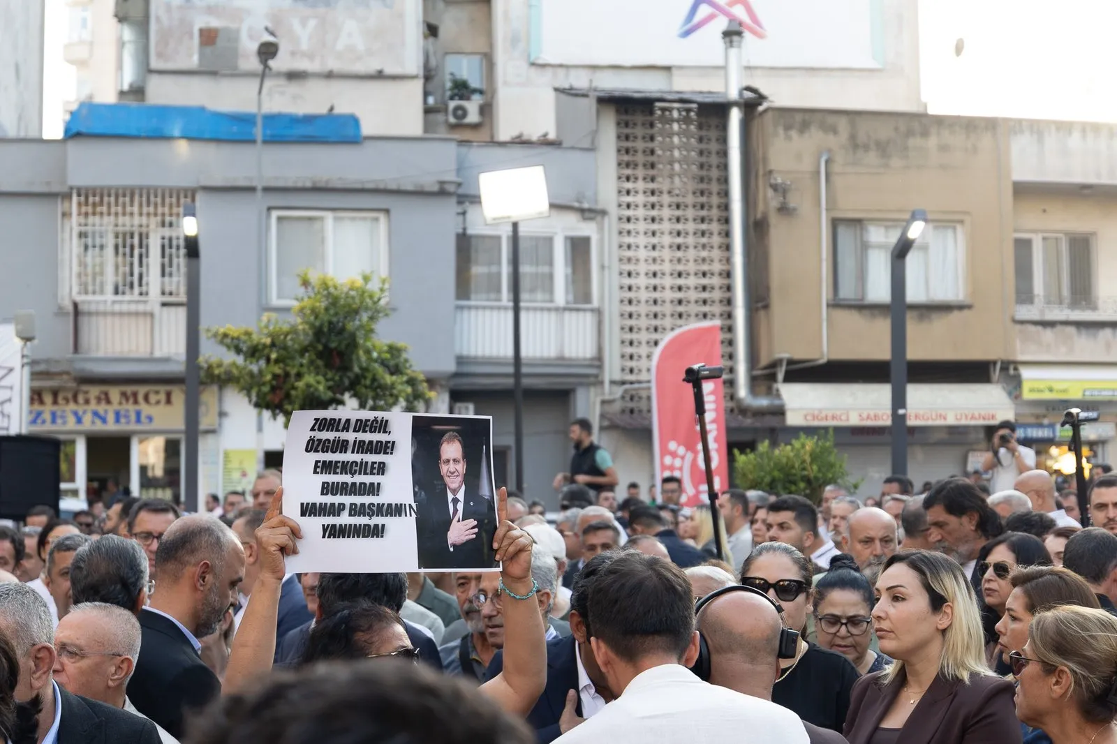 CHP Mersin İl Başkanlığı Mersin Başkanlarına Sahip Çıkıyor Buluşması Düzenledi