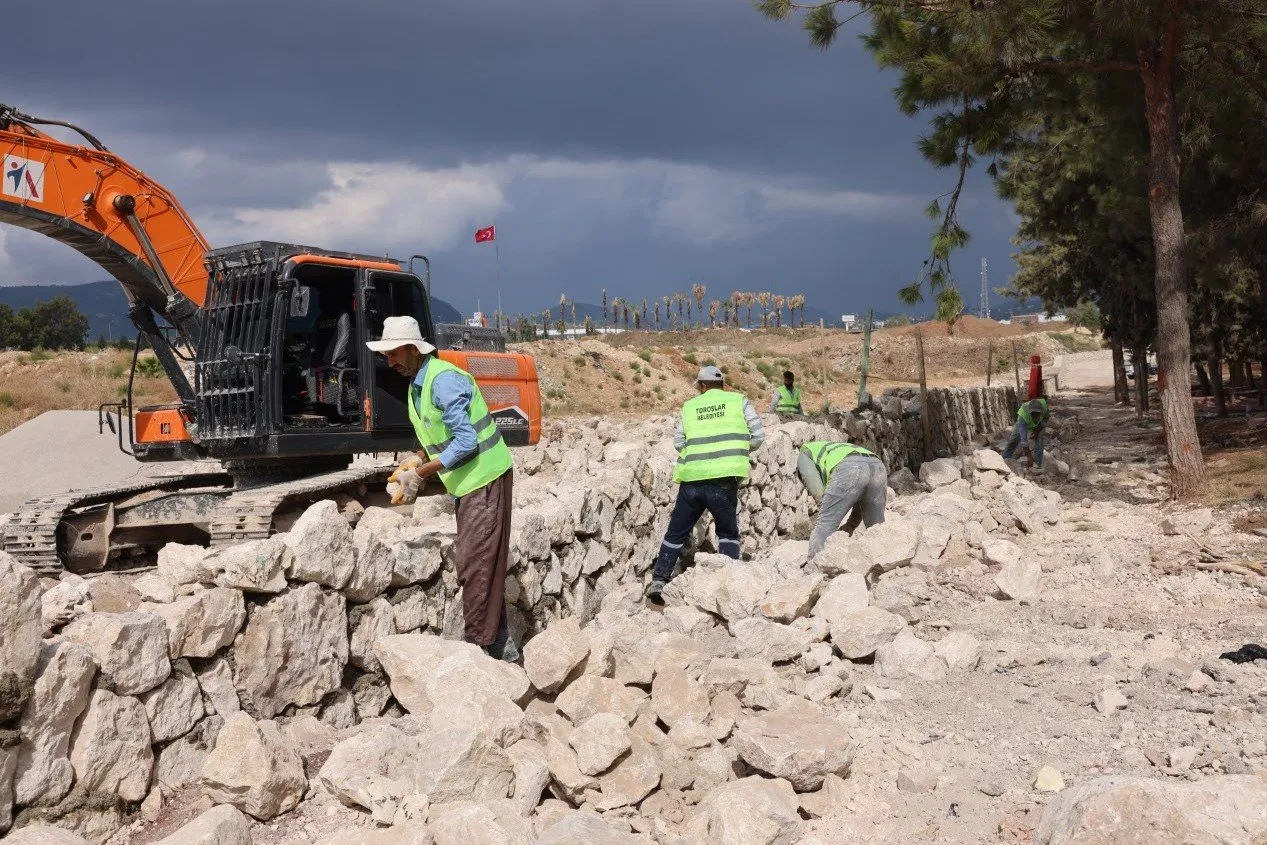 Toroslar Korukent Piknik Alanında Kapsamlı Yenileme Çalışmaları Sürüyor