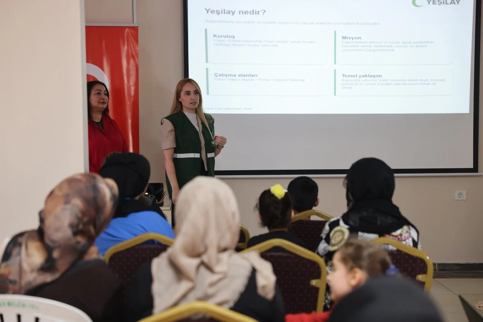 Toroslar’da Annelere Dijital Bağımlılıkla Mücadele Eğitimi Verildi
